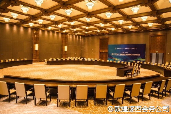 敦煌开会期间想安排半天时间去体验泥版画制作,有适合企业的场所吗?