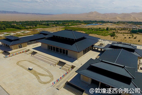 想在莫高窟搞一个团队摄影比赛，需要申请吗？