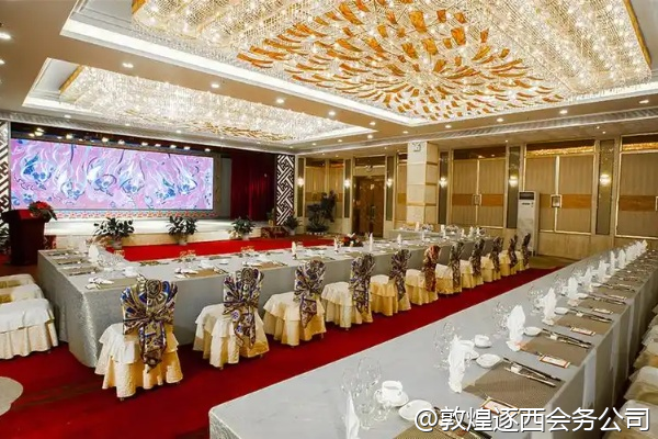 敦煌有没有能安排热气球体验的公司？我们想给客户一个惊喜。